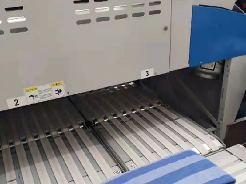 滁州巾类折叠机-01